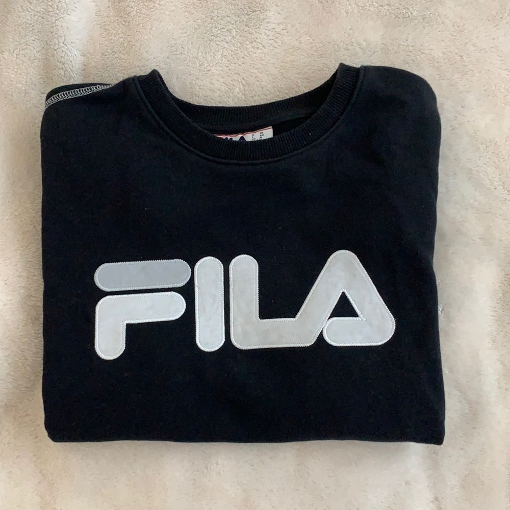 fila black graphic crewneck